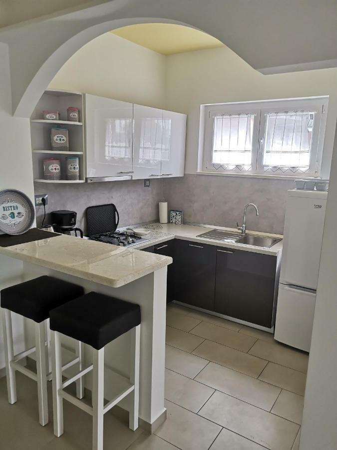 Guest House Surina App Surina'S Green Holiday Rupa Екстер'єр фото